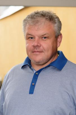 Persidski, Urmas